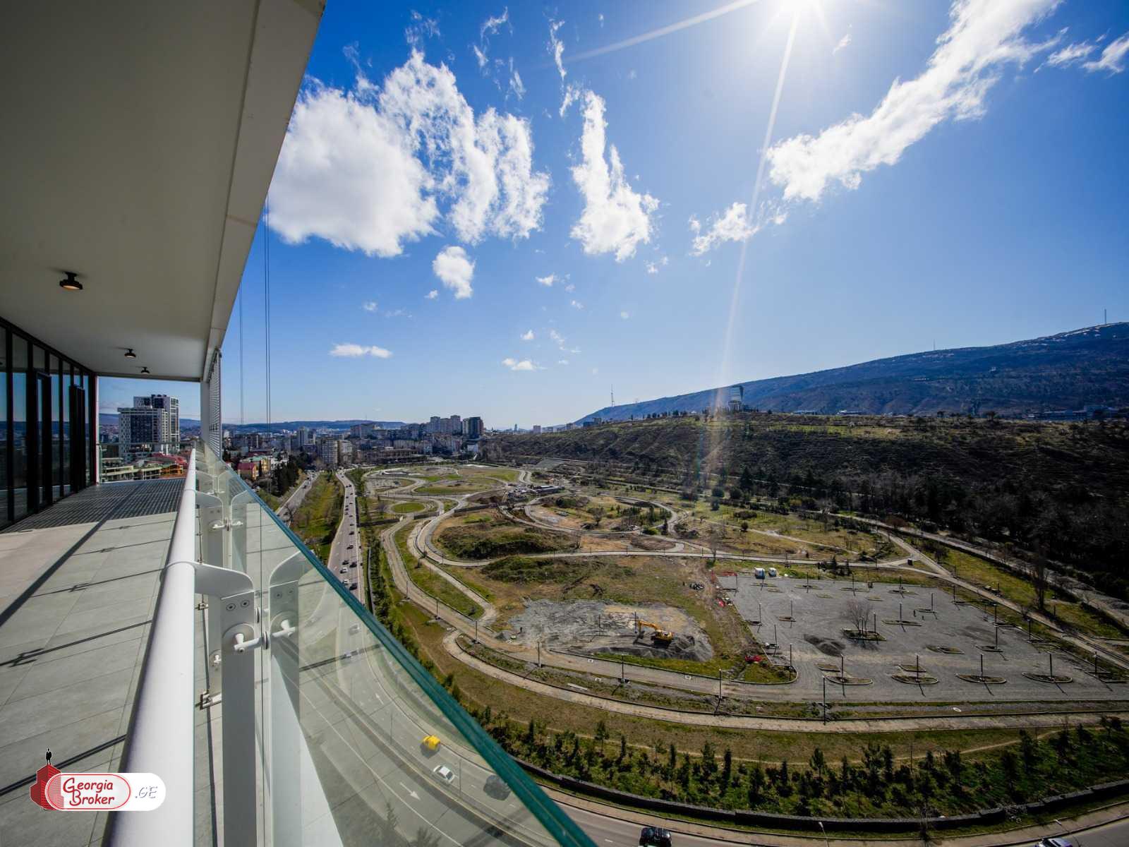 nearly repaired 5-room apartment for sale