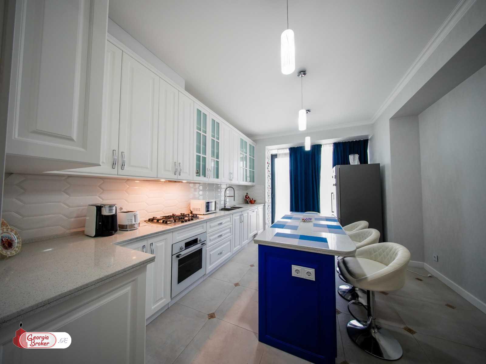 nearly repaired 5-room apartment for sale