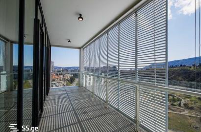 nearly repaired 5-room apartment for sale