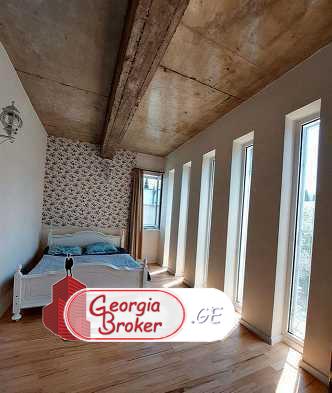 продается дом с новым ремонтом 6-комнат