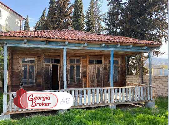 продается дом с новым ремонтом 6-комнат