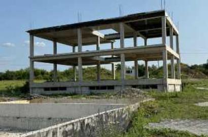 იყიდება ახალი აშენებული 7 ოთახიანი სახლი ახატანში