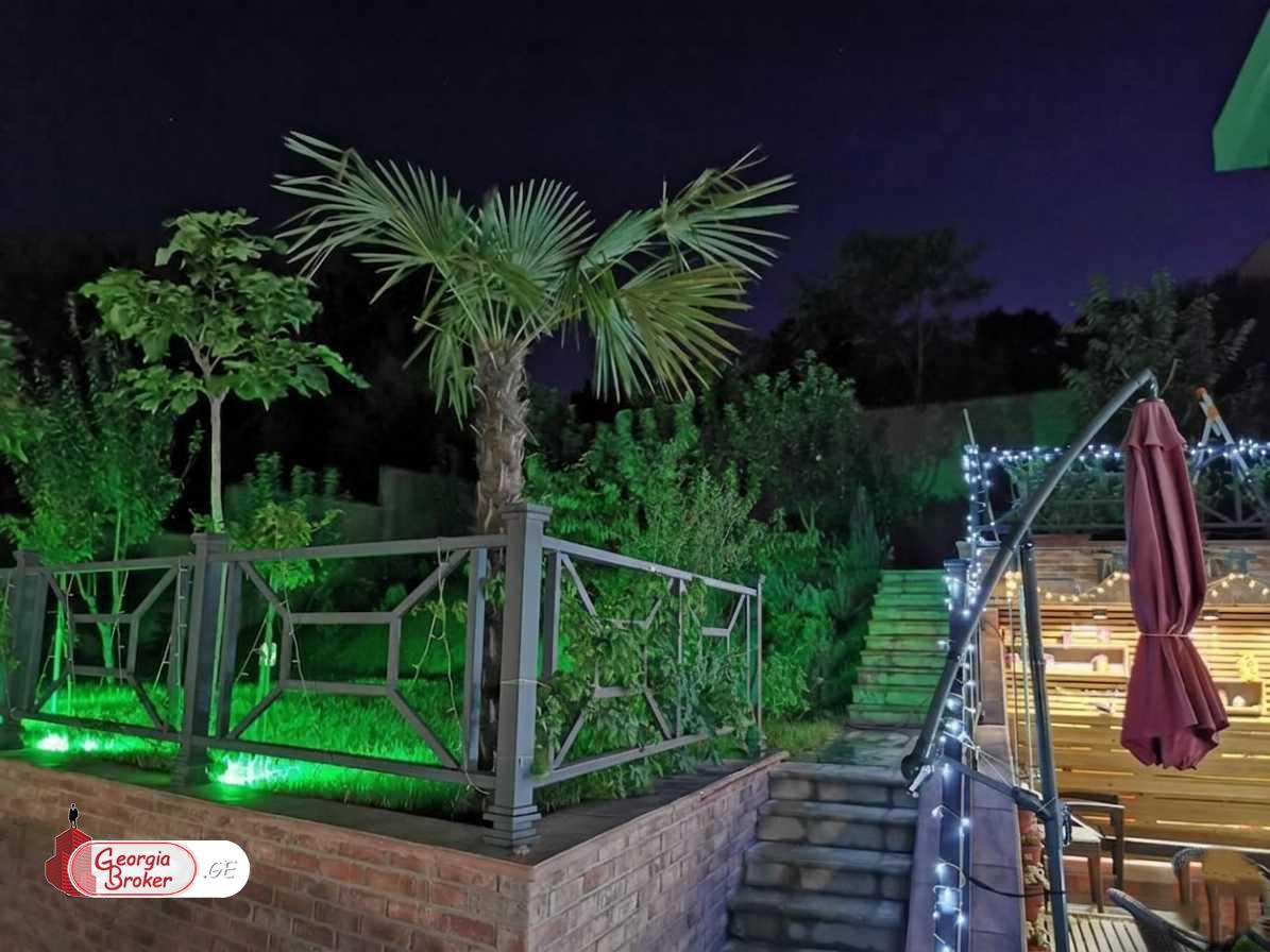 ქირავდება ახალი გარემონტებული 14 ოთახიანი სახლი თბილისის შემოგარენში