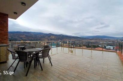 ქირავდება ახალი გარემონტებული 14 ოთახიანი სახლი ქოშიგორაში