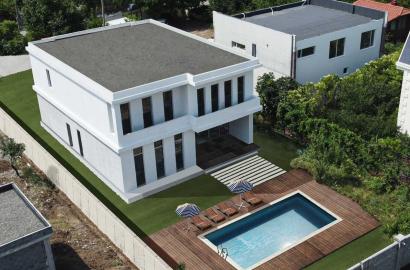 იყიდება ახალი გარემონტებული 8 ოთახიანი სახლი საგურამოს ცენტრში