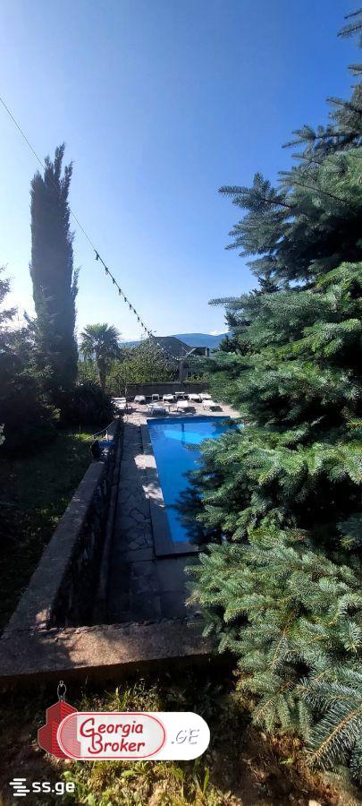 продается дом с новым ремонтом 10-комнат