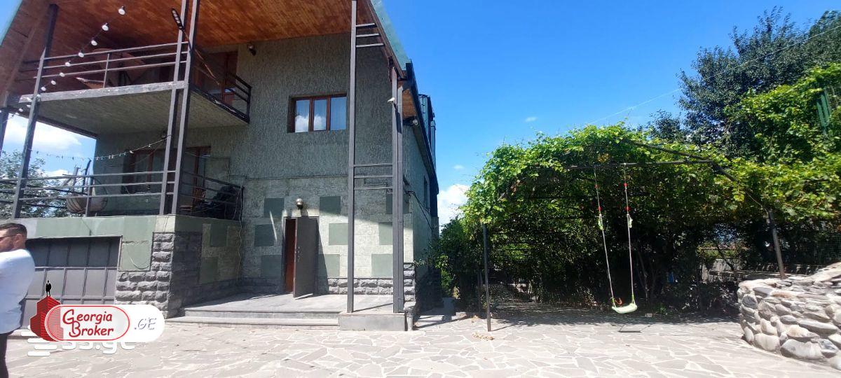 продается дом с новым ремонтом 10-комнат