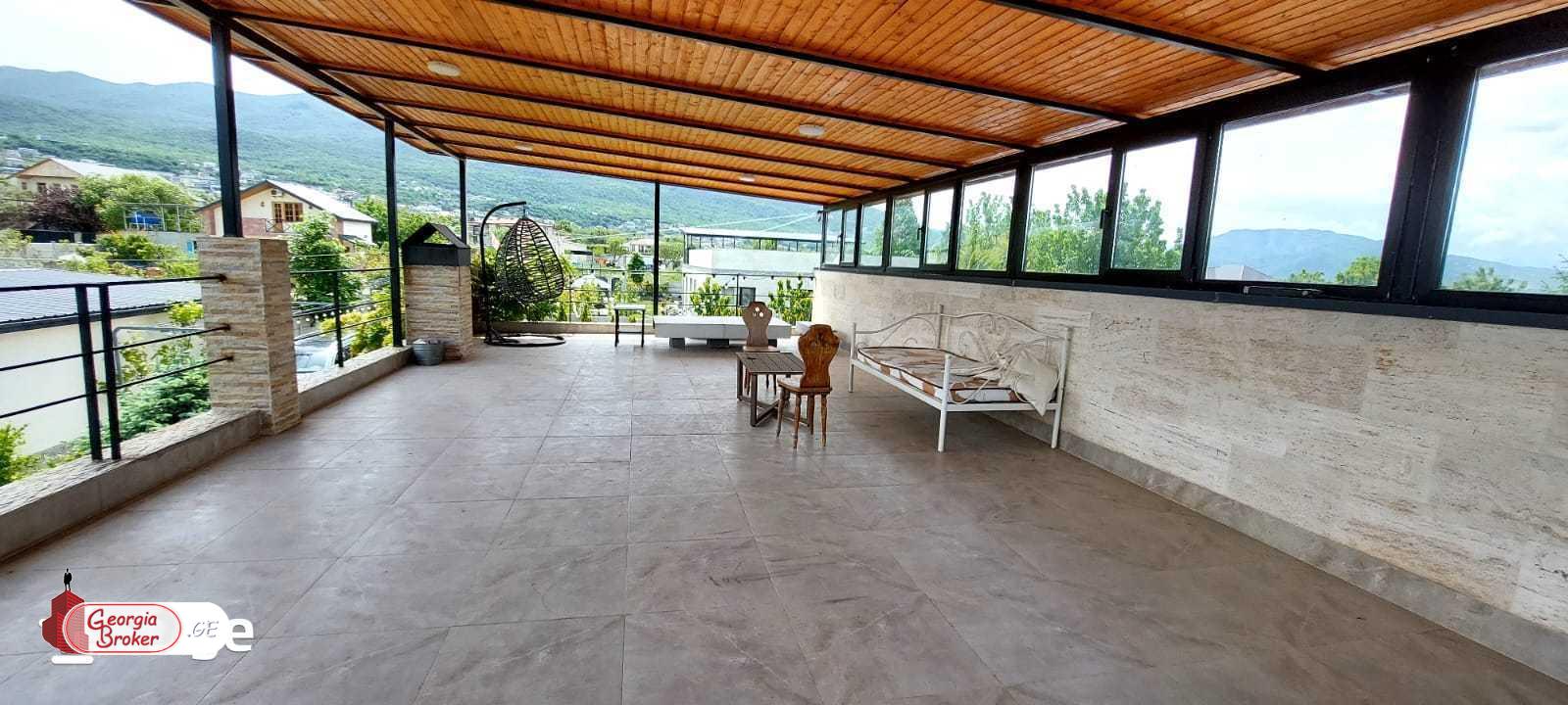 nearly repaired 6-room house for sale