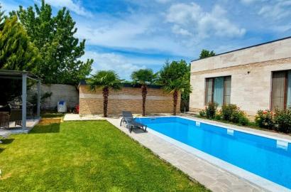 nearly repaired 6-room house for sale