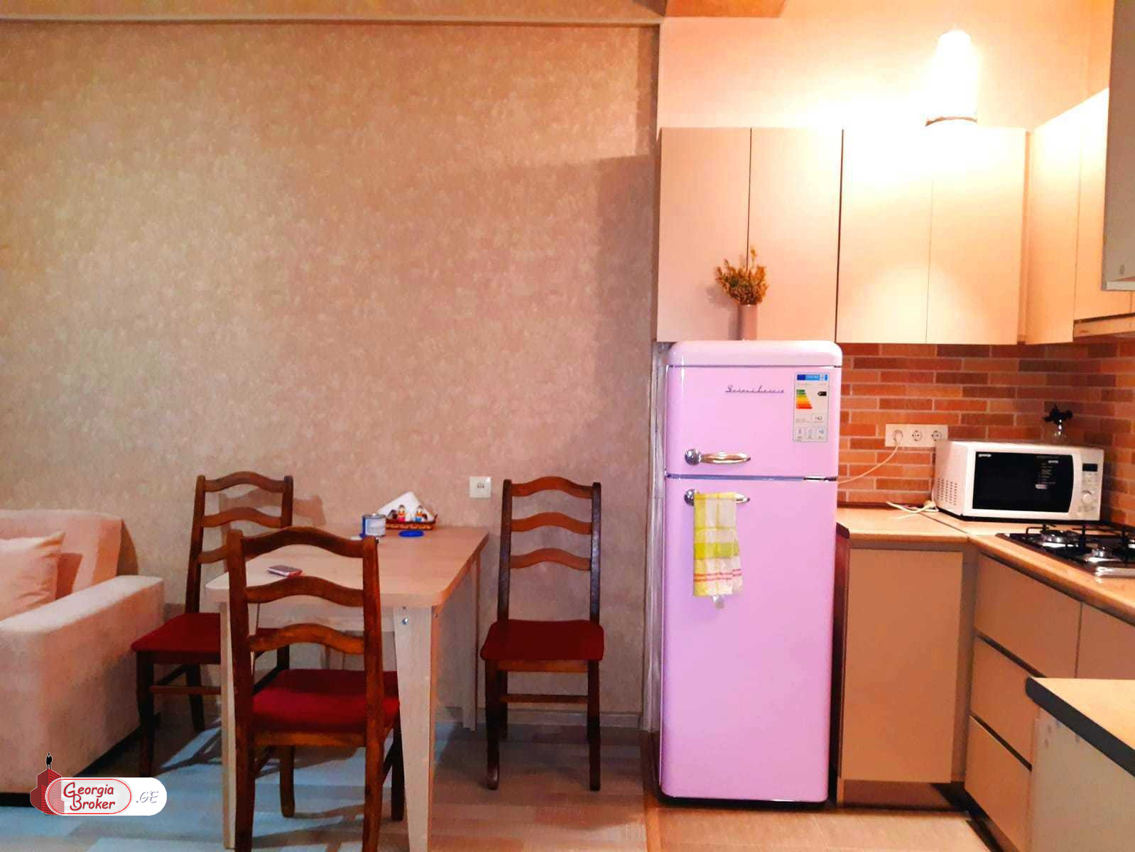 nearly repaired 2-room apartment for sale