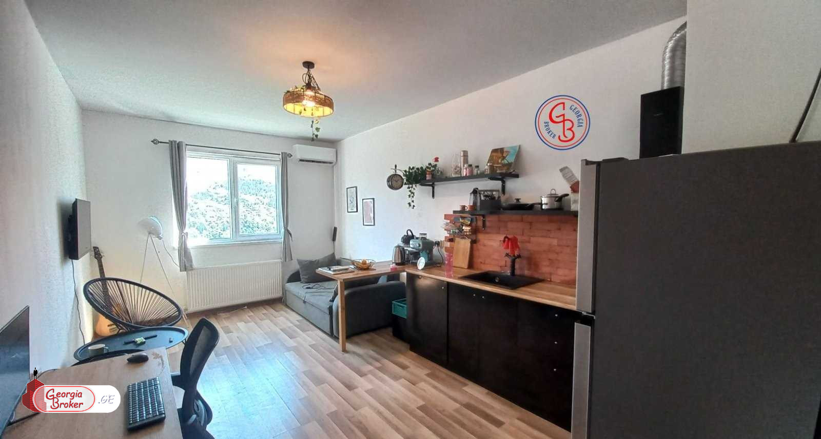 nearly repaired 2-room apartment for sale